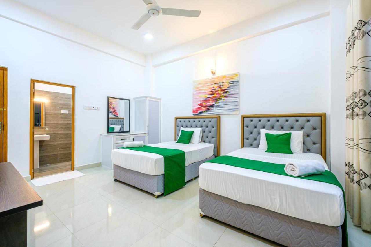 Queens Mount Ridge Kandy Exterior photo